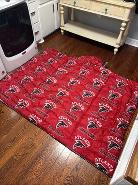 NFL Atlanta Falcons Football Blanket with detachable hoodie 70X50